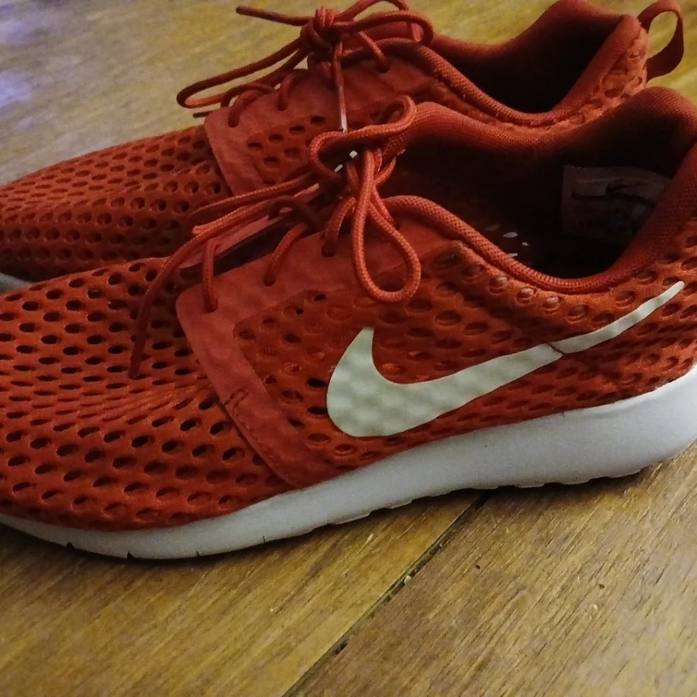 Nike Shoes Youth Size 6.5Y Running Sneakers 705485-601 Red Mesh Low Top